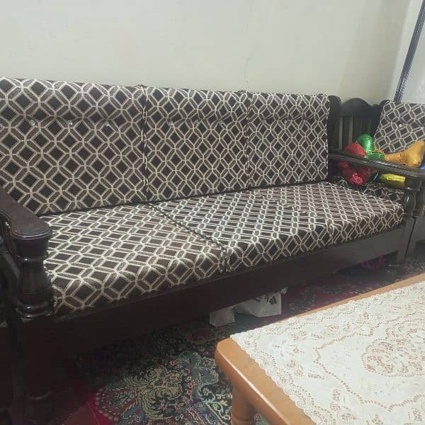 5 seats sofa 1