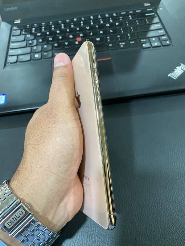 Iphone XS MAX 512 GB PTA approved 5