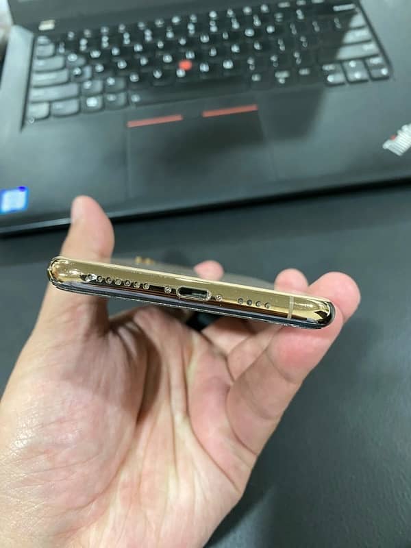 Iphone XS MAX 512 GB PTA approved 6