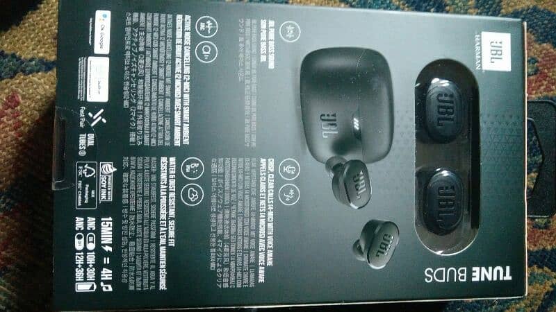 JBL Tune Buds box back 2