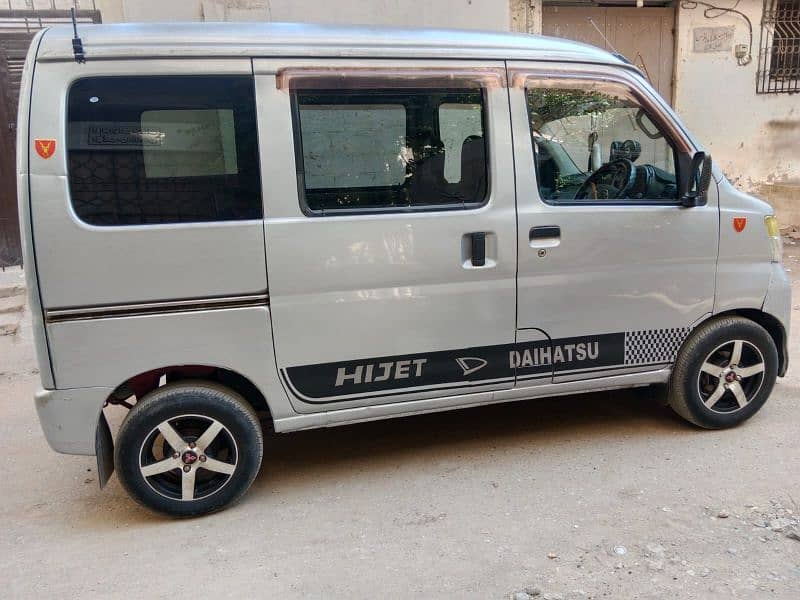 Daihatsu Hijet 2011 3