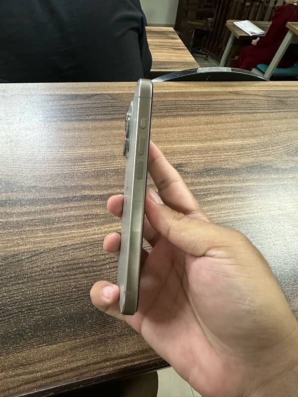 iphone 15 pro jv 128 gb 1