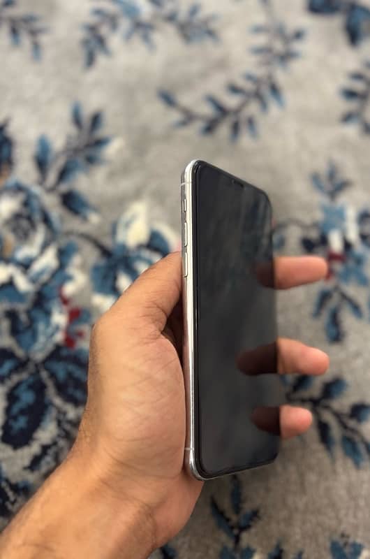 Iphone 11 Pro 256 Gb (PTA approved) 5