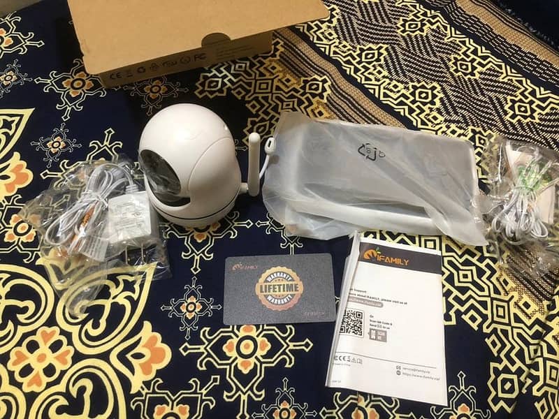 iFamily SM653 Video baby monitor with remote pan tilt camera & 5″ TFT 0