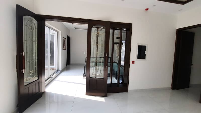 1 KANAL NEW Modern Design For Sale in phase 3 (CHEAP PRICE) CALL FOR PRICE 30