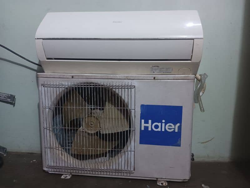 haier 1 ton Ac non inverter 0