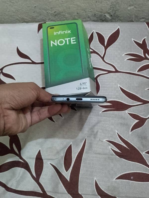 Infinix note. 8 6/128 g80 4