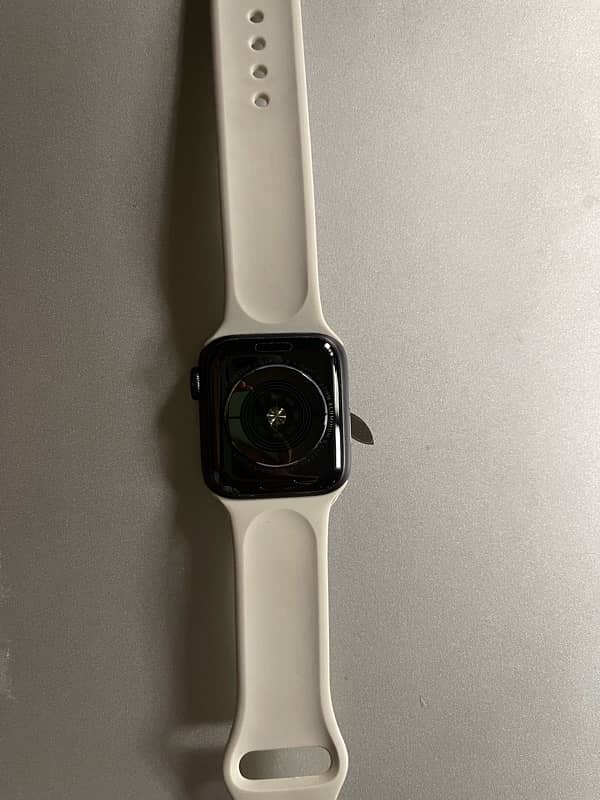 Apple watch series 5 original 40mm 4