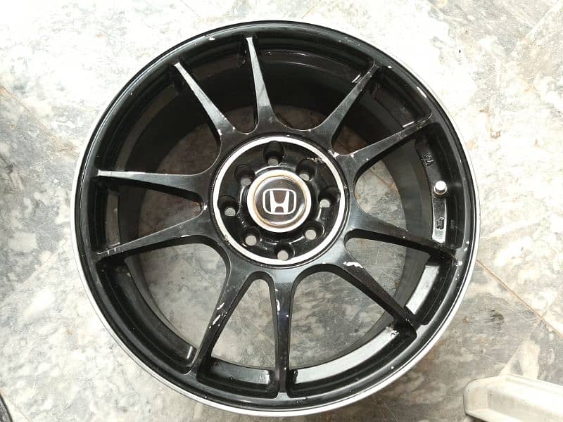 15" Alloy rims 1