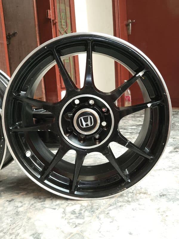 15" Alloy rims 2