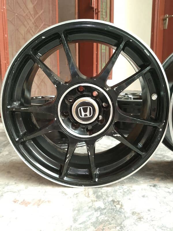 15" Alloy rims 6