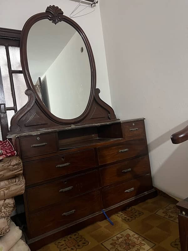 dressing table 4