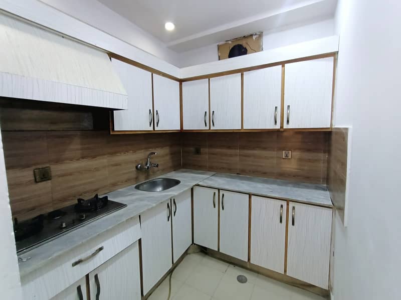 4 bedroom unfurnished apartment available for Rent in E-11 0