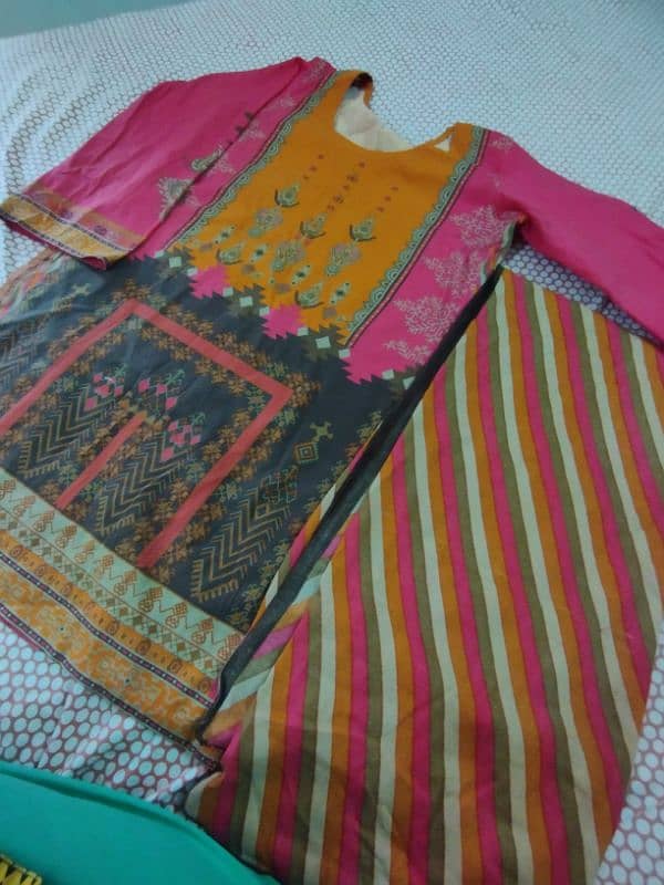 khaddar dresses good condition 0