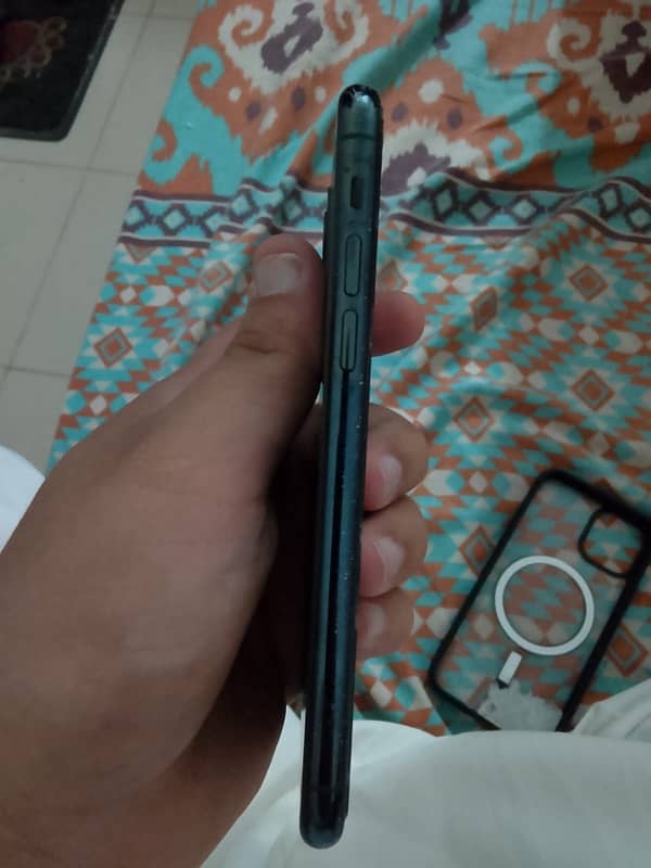 iPhone 11 Pro 256gb read add carefully 3