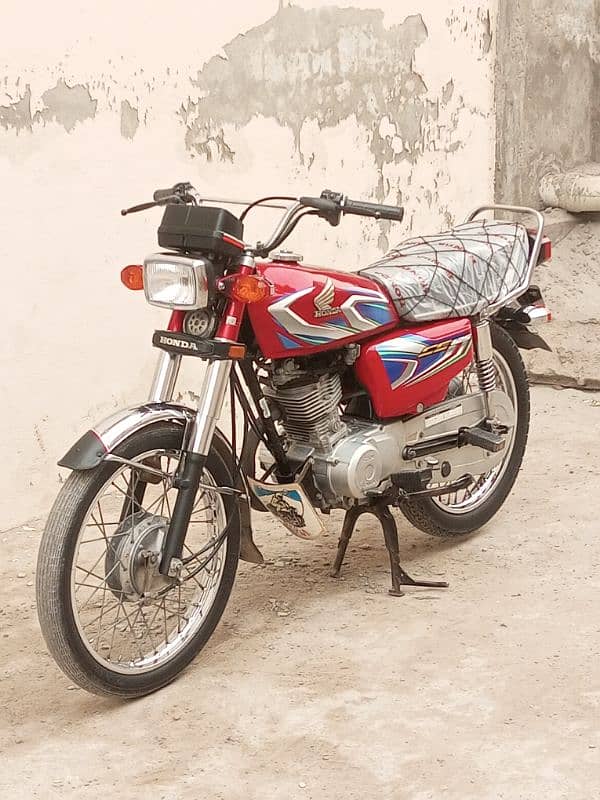 Honda 125 2021.22 Model. In no py rabta krin. 03168026392.03059364797 2