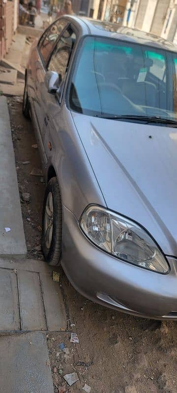 Honda Civic Oriel 2000 4