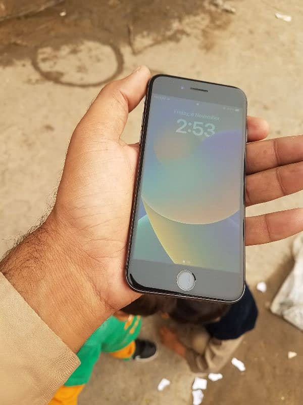 iPhone 8 256gb all sim working wtrpck 1