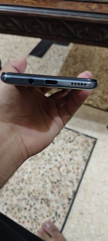 Infinix note 8  6/128 pta proved with box condition 10/7 6