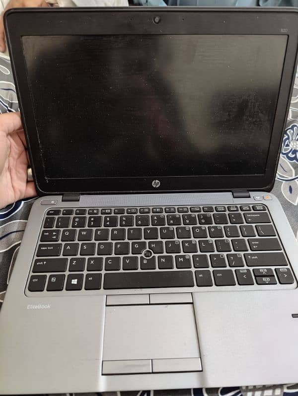 HP 820 G2 | i5 5th Generation 0