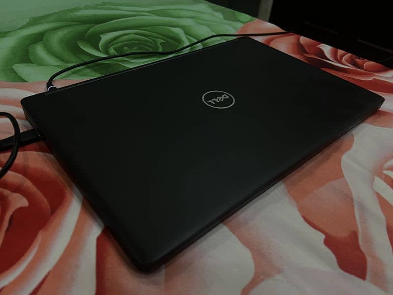 Dell Laptop Core i7 - 7th Gen 6