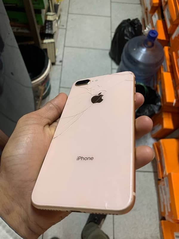 iPhone 8 Plus non pta 5