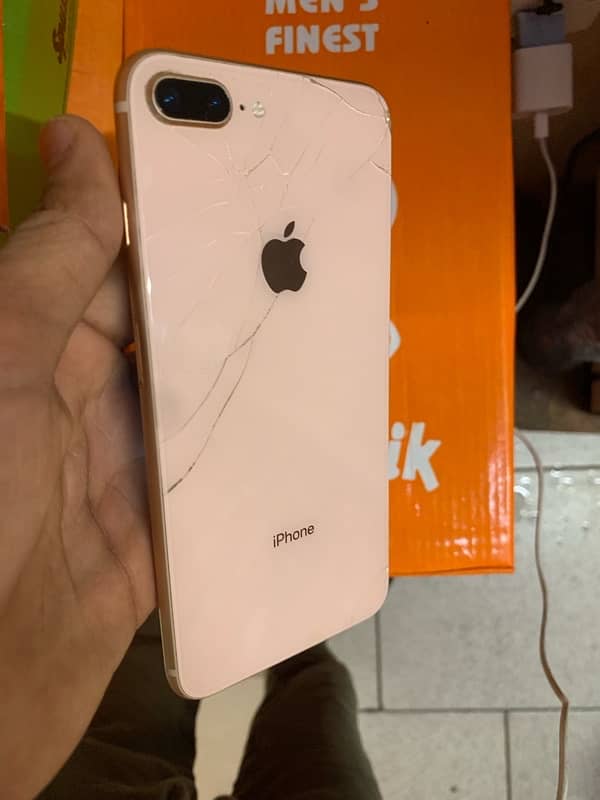 iPhone 8 Plus non pta 6