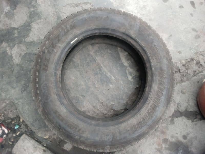 Tyres used in good condition 4