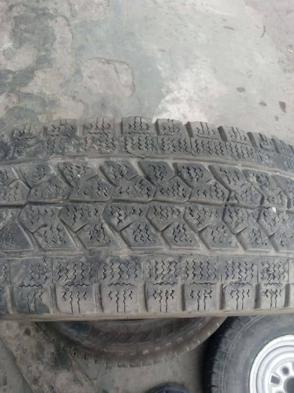 Tyres used in good condition 9