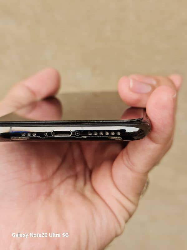 Iphone XS 64GB Non-PTA FU. 5