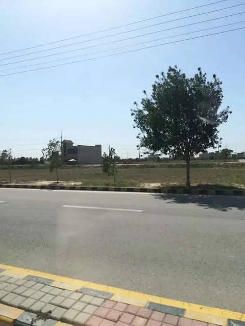 10 Marla Plot For Sale In Bagh Irum 0