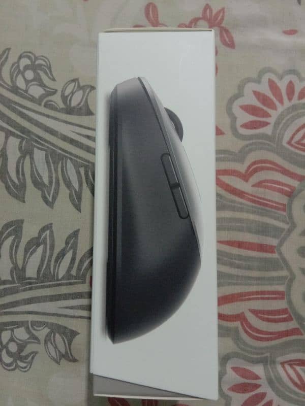 Dell Multi-device Wireless Mouse - MS5320W 2