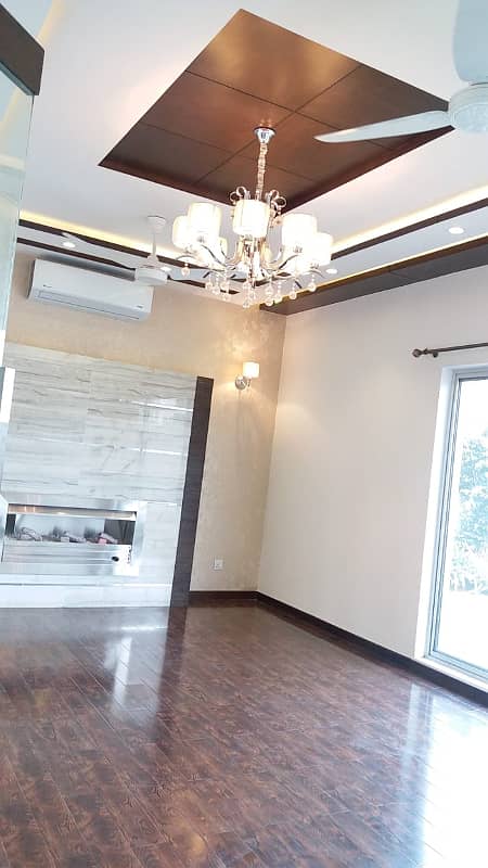 1 Kanal Slightly Used Unique Modern Design House For Sale At Prime Location Near To Park In DHA Phase 5 Lahore 19