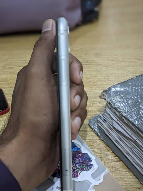 iphone 11 Non pta Factory unlock 128 gb 2