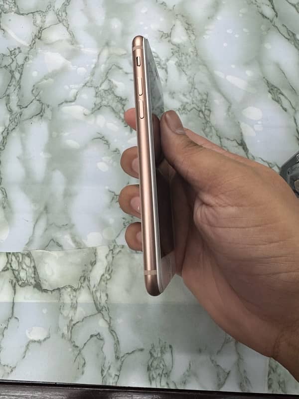 Iphone 8 64gb PTA 2