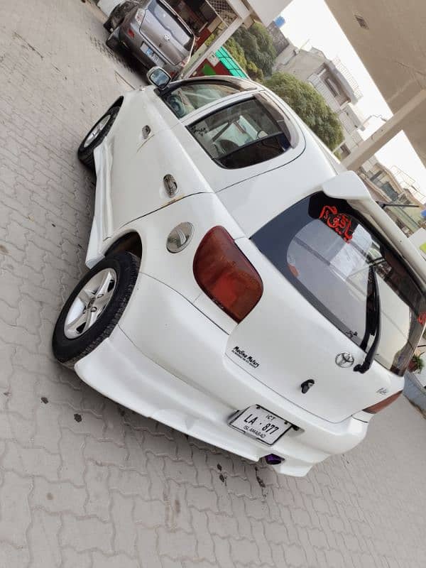 Toyota Vitz 2003 9