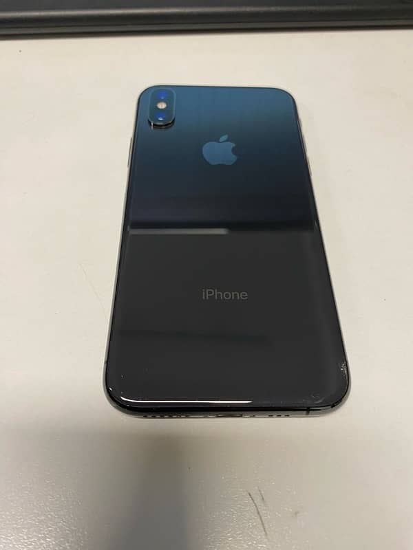 Iphone XS non pta, 9/10 condition, water pack 2