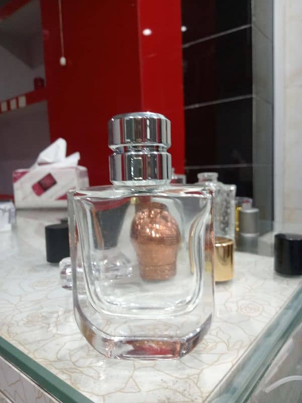 perfume bottle 0