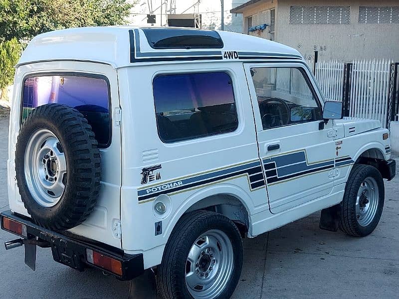 Isuzu Other 1992 13