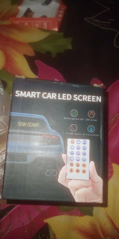 selling car led screen emoji light new in condition with button remote 0