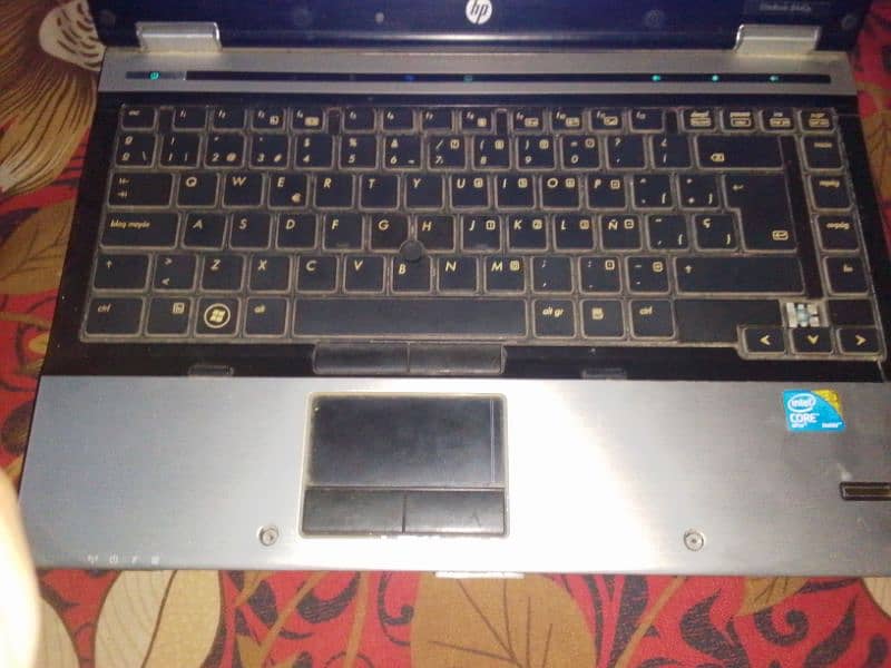 im selling my ho elitebook 8440p for only 15000 0