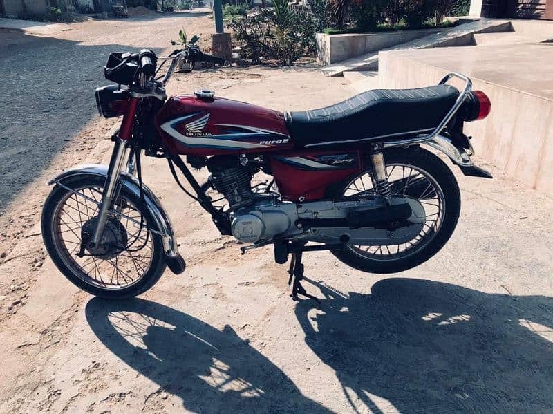 HONDA CG-125 2013 KARACHI NUMBER 4