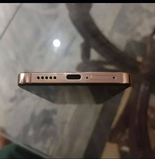 vivo v23 5G Gold color 12+8/256 3