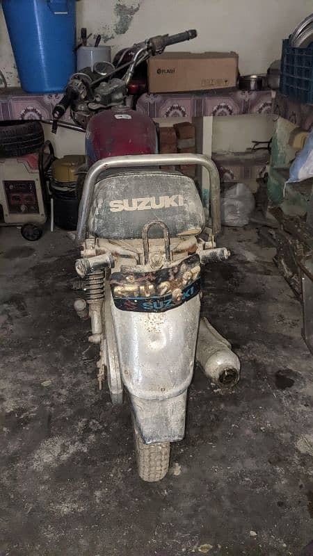 Suzuki 125 2005 model for sale for project 3