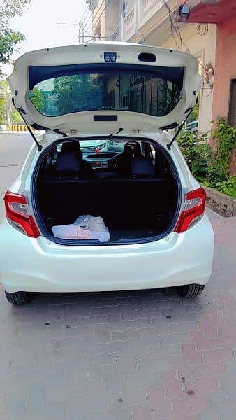 Toyota Vitz 2014/2017 6