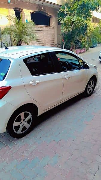 Toyota Vitz 2014/2017 11