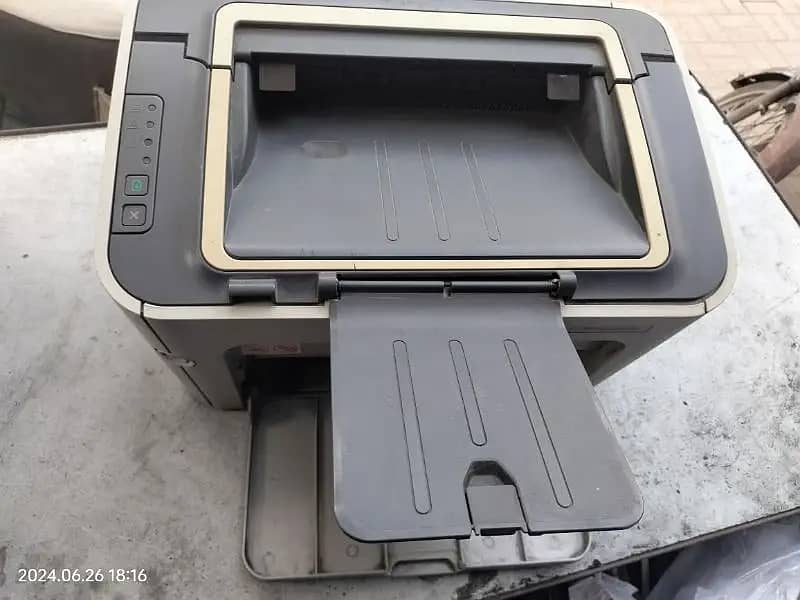 Hp Laserjet P1505  Printer 0