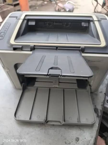 Hp Laserjet P1505  Printer 1