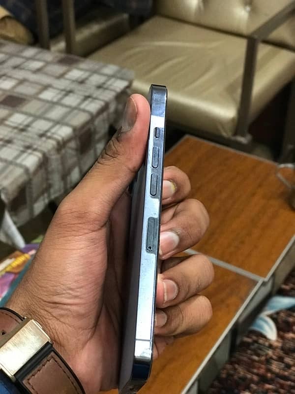 iphone 13 pro 256 GB non pta factory unlocked 4