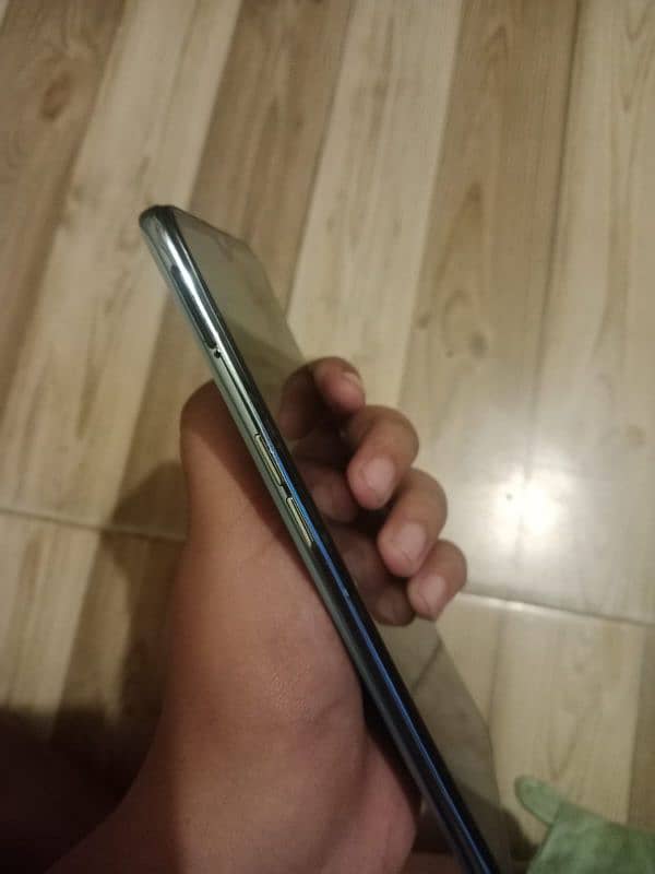 OPPO F15 0